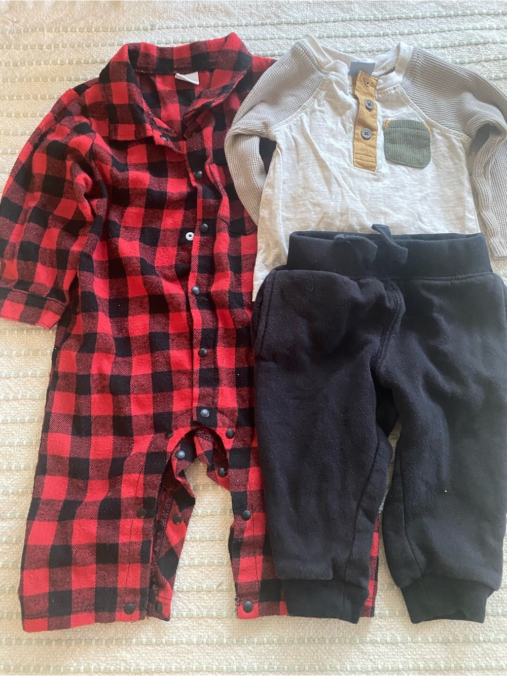 Set of 3 Baby Clothes 6-9 Months